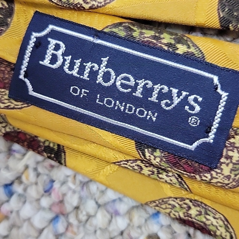Burberry Yellow Patterned Men's 100% Silk Tie - Picture 3 of 6